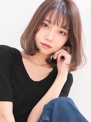 ゆるやかボブで柔らかモード