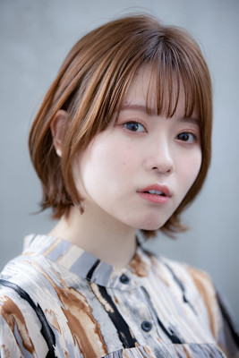 外はねひし形ボブ