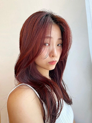 ツヤ髪/暖色/ブリーチなし/センター/レイヤーカット