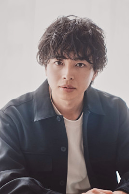 STYLE藤沢メンズカット黒髪ゆるめシャドウパーマ