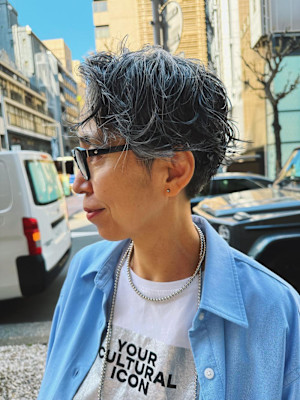 外国人風ショートパーマ/グレイヘアパーマ