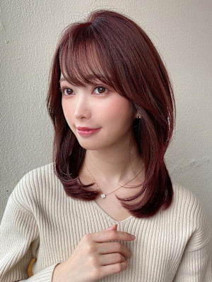 美髪ミディアムストレート寒色系カラー極細ハイライト