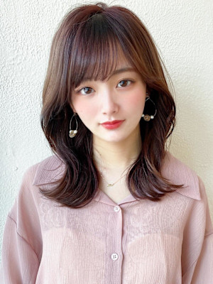 美髪ミディアムストレート寒色系カラー極細ハイライト