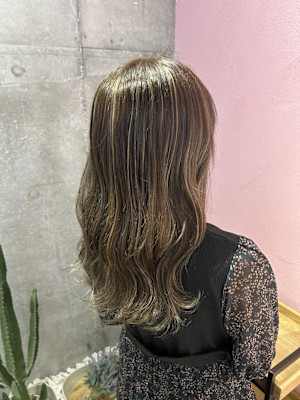 ベージュハイライト