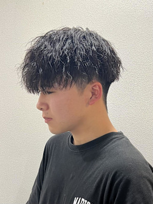 【平山明樹】お洒落メンズヘア/縦落ちスパイラルパーマ