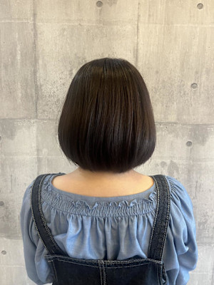 伸ばしかけの丸みボブ«ARCH Sayaka»