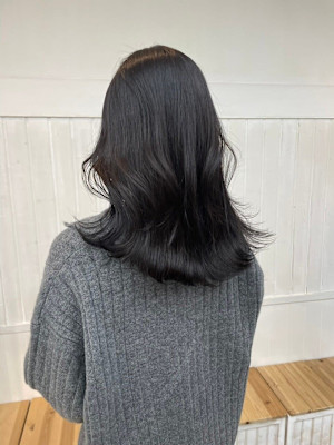 外ハネブルーブラック