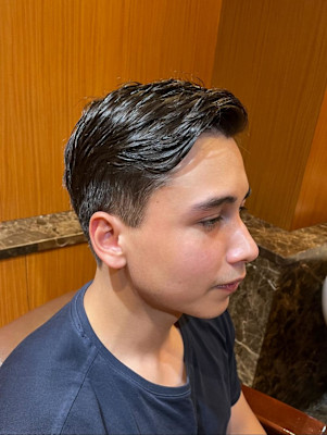 銀座　理容室　外国人ヘア　サイドパート