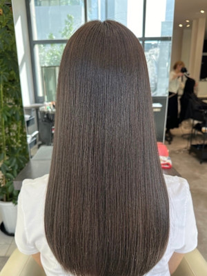 ストレートでサラサラ艶髪に✨
