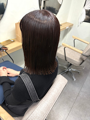 外ハネ×【赤みを抑える】自然なカーキブラウン