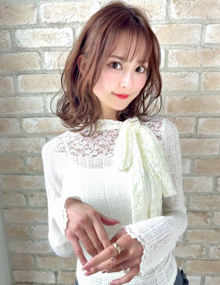 韓国風くびれミディアム・神戸ヘアカラー・水素カラー・神戸ボブ