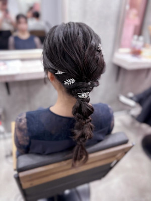 お呼ばれ編みおろしヘア