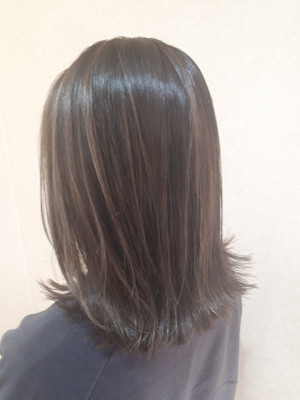 切りっぱなしボブ