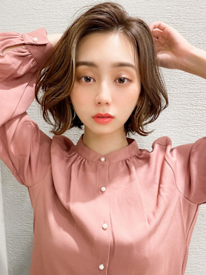 30代40代美髪ショートレイヤー極細ハイライト