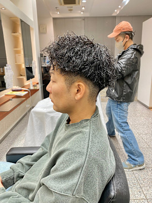 メンズサロンカット&パーマGIVE豊田市駅店 MAMBO(ギ