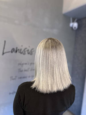 シルバーグレージュ