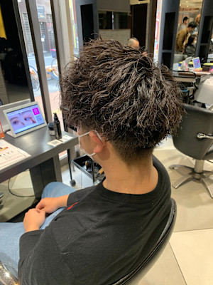 奈良メンズツイストスパイラルパーマ香芝メンズパーマフェード眉