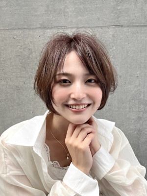 シルキーモカベージュひし形ショートボブ【銀座/有楽町】