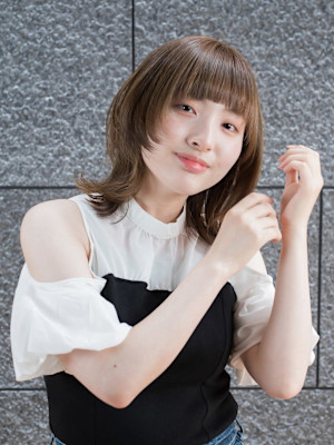 顔周りウルフレイヤー【銀座/有楽町】30代40代50代