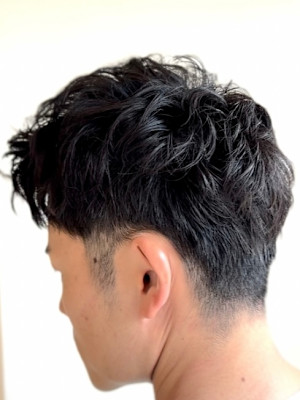 刈り上げショートパーマ