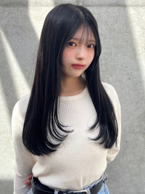 黒髪 ロングレイヤー 小顔バング 韓国風 10代 20代