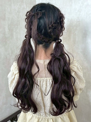 ツインアレンジ 編み込み リボン結び ウェーブヘア