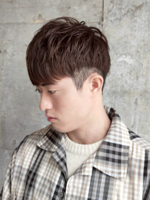 ナチュラルブラウン 刈り上げショート メンズカット カラー