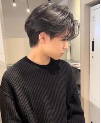 黒髪×センターパート