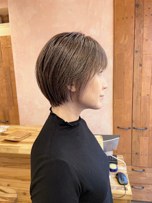 白髪ぼかしショート