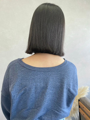 ミディアムボブアッシュグレージュ＊大人かわいいシアーカラー