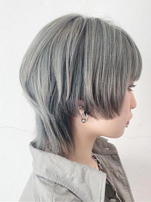美髪似合わせカットワイドバング外ハネボブ小顔イメチェン