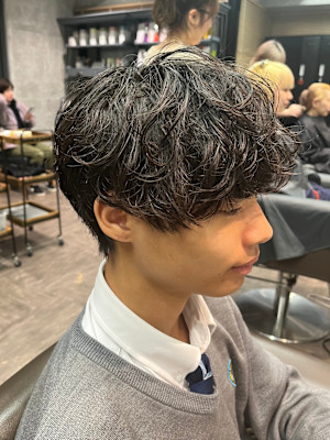 STYLE藤沢メンズカット黒髪ゆるめシャドウパーマ