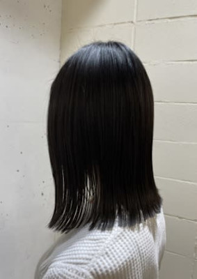 切りっぱなしミディアムヘア