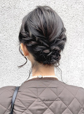 編み込みお呼ばれアップスタイル