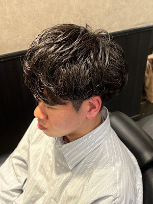 ツーブロック　パーマ