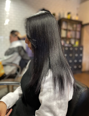 ダークグレーカラー