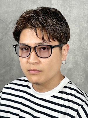 イケおじ系73ショートwithパーマ