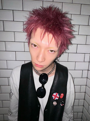 スパイキーレッドショート（Shinnosuke）