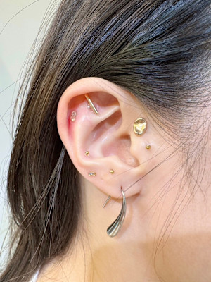 池袋/耳つぼジュエリー