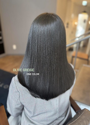 オリーブグレージュ / 透明感カラー / 髪質改善