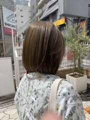 カーキアッシュ