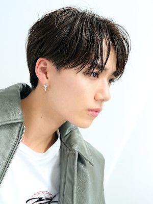 韓国ヘア/メンズセンターパート/毛流れヘア/色気ヘア