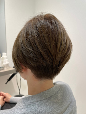 ハイトーン×刈り上げショート