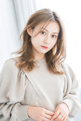 【S.BROOM】韓国風くびれレイヤースタイル