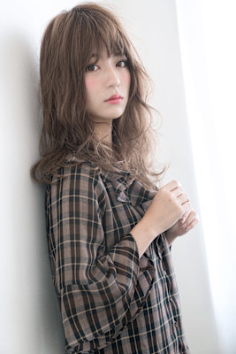 【S.BROOM】ナチュラルセミディースタイル