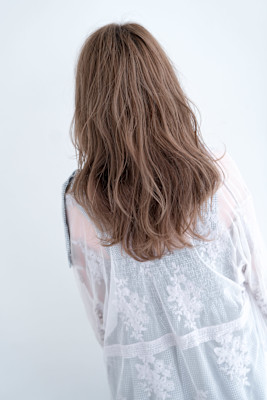 【S.BROOM天王寺店】ナチュラルセミディースタイル