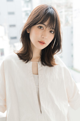 【S.BROOM】韓国風くびれミディアムレイヤースタイル