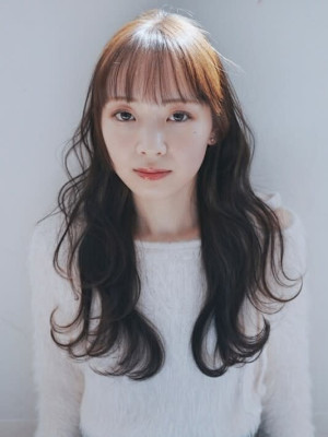 ウェーブ巻き ロングレイヤー シースルーバング ベージュ