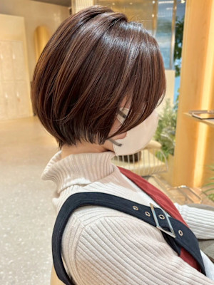 レイヤーボブ マッシュショート マロンベージュ 艶カラー