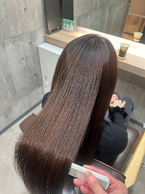 レッドブラウン［髪質改善新宿][新宿美容室]